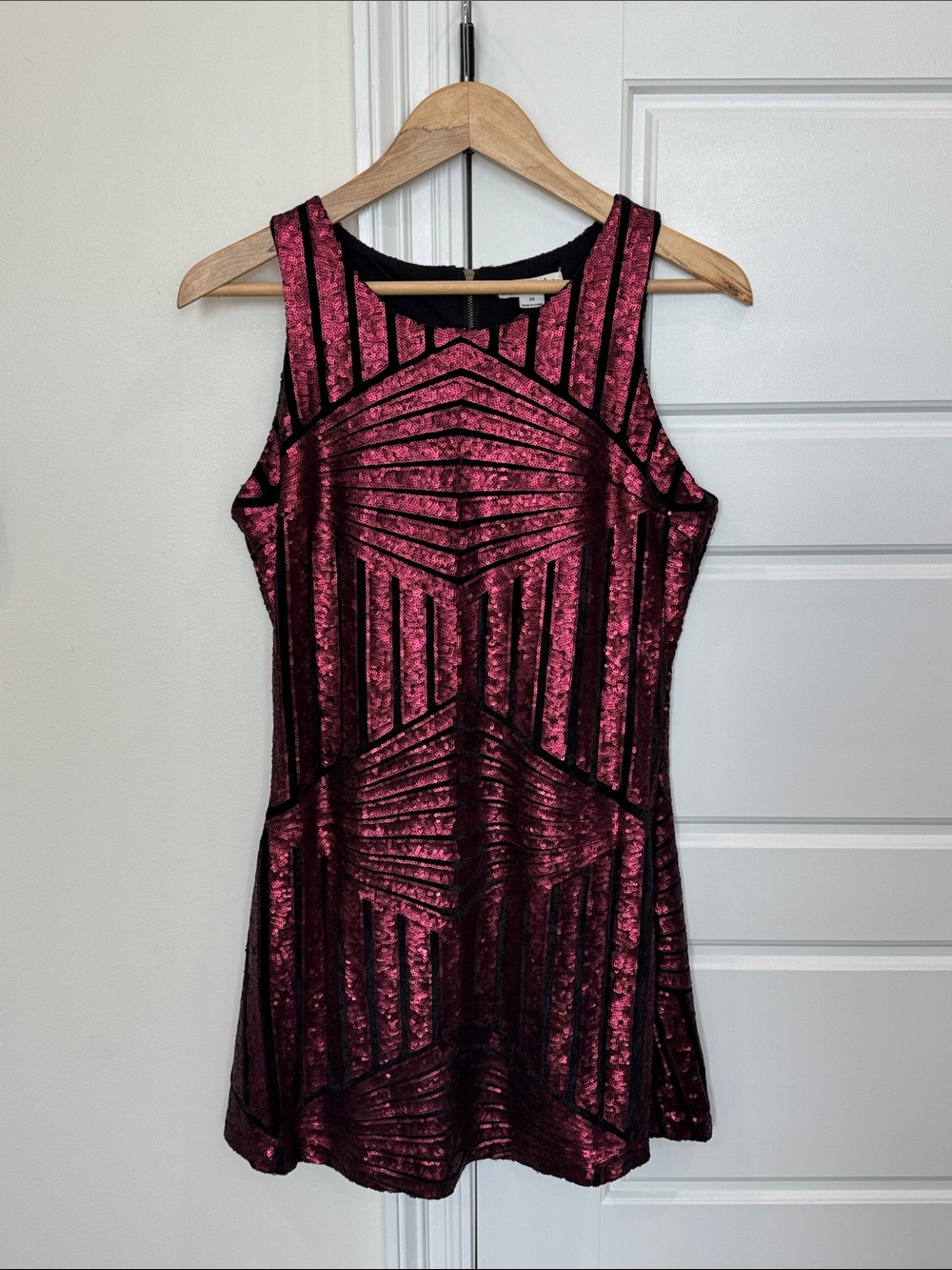 Juniors Formal Dress Wine Burgundy Deep Red Sequin Black Sleeveless, sz Medium